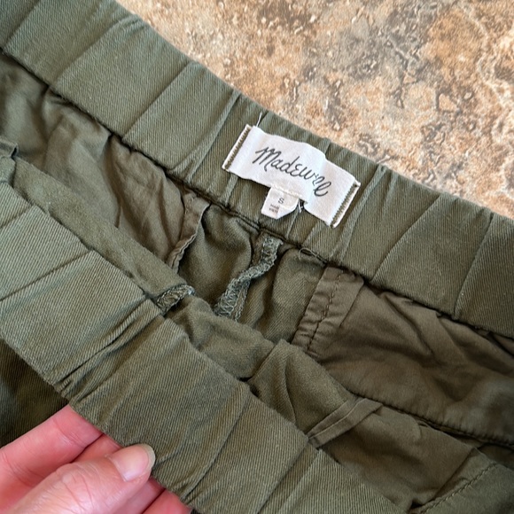 FINAL PRICE Madewell Pull On Shorts Desert Olive Womenโs S Small Summer - Picture 7 of 8